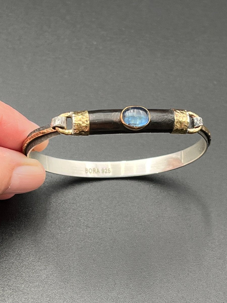 African Wood and Kyanite BraceletBORABRACELET