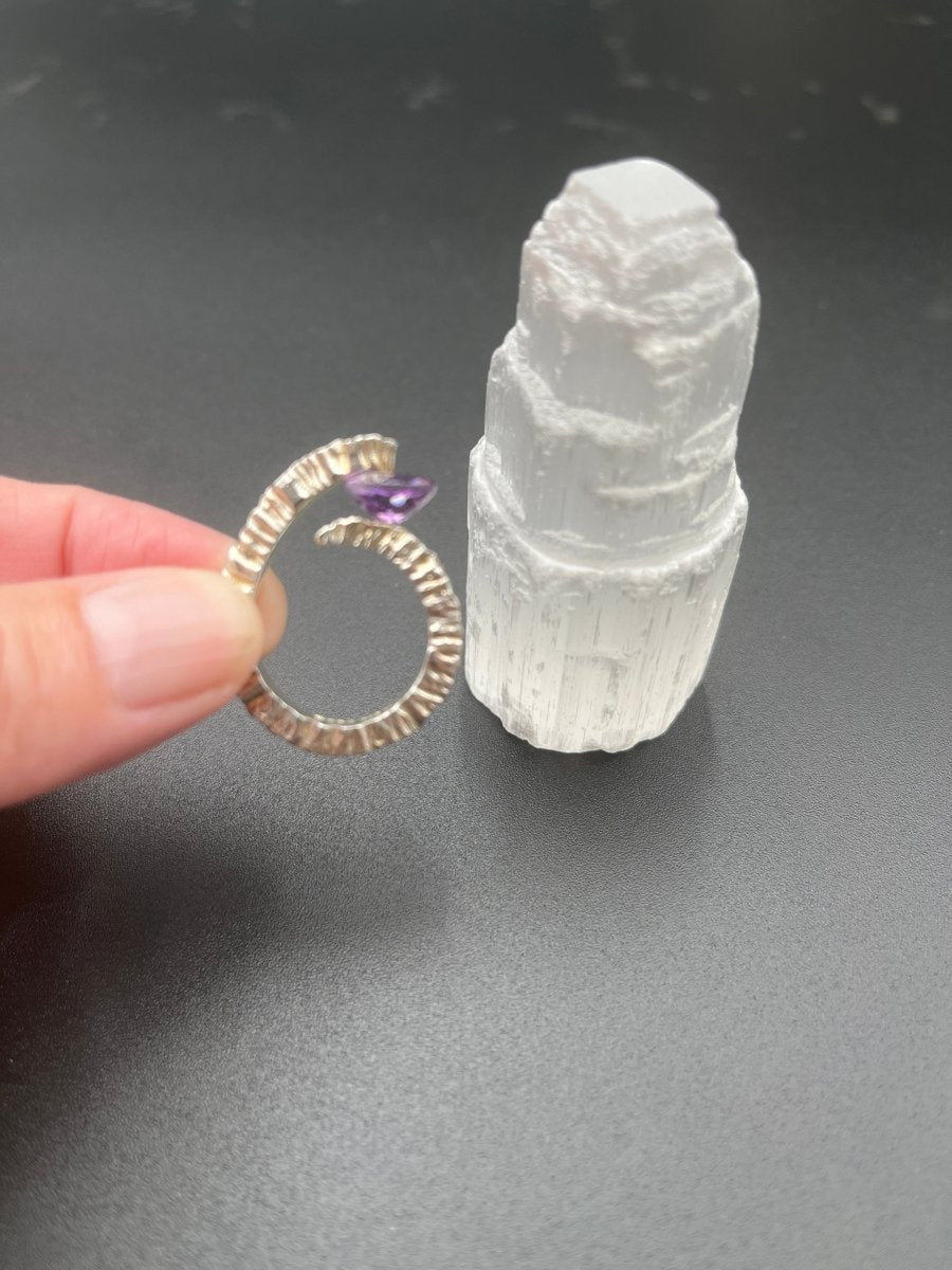Amethyst in Textured SilverBORARINGS