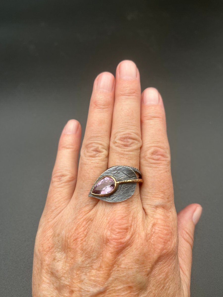 Amethyst Leaf RingBORARINGS