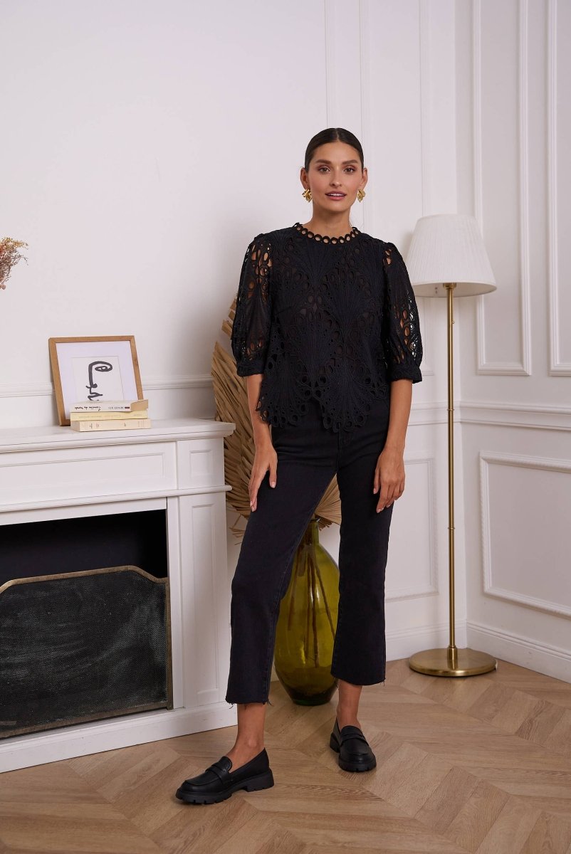 Daisy Guipure Lace Top: BlackCHOKLATE PARISTOPS