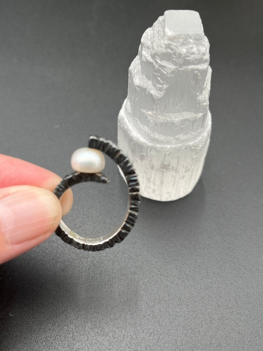 Edgy Pearl in Oxidized Silver RingBORARINGS