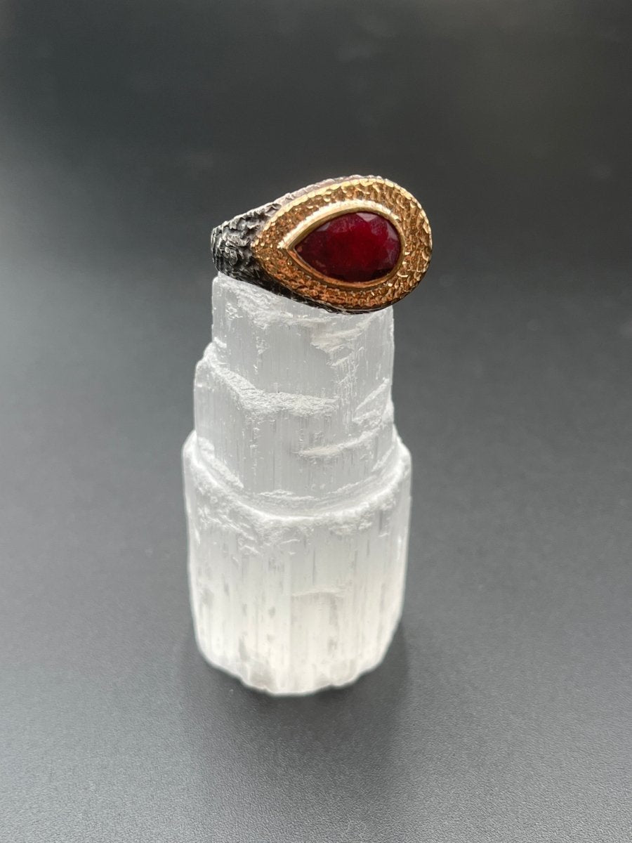 Indian Ruby RingBORARINGS