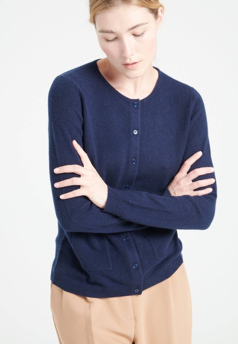 Navy Cashmere CardiganSTUDIO CASHMERE8SWEATER