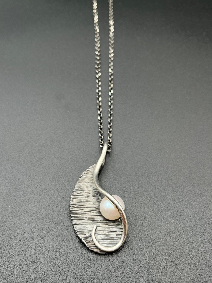 Pearl on Silver NecklaceBORANECKLACES