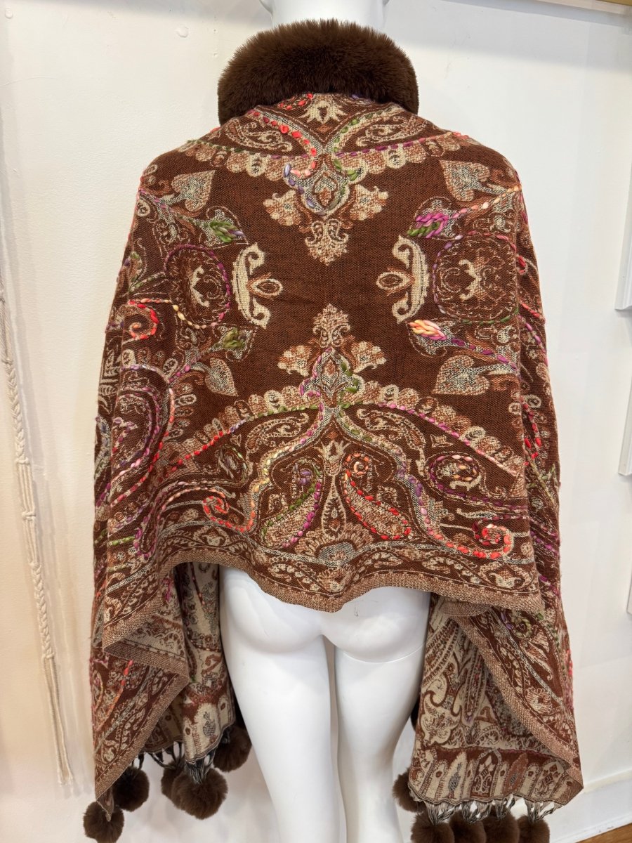 Pom Pom Poncho 15ZiabirdTOPS