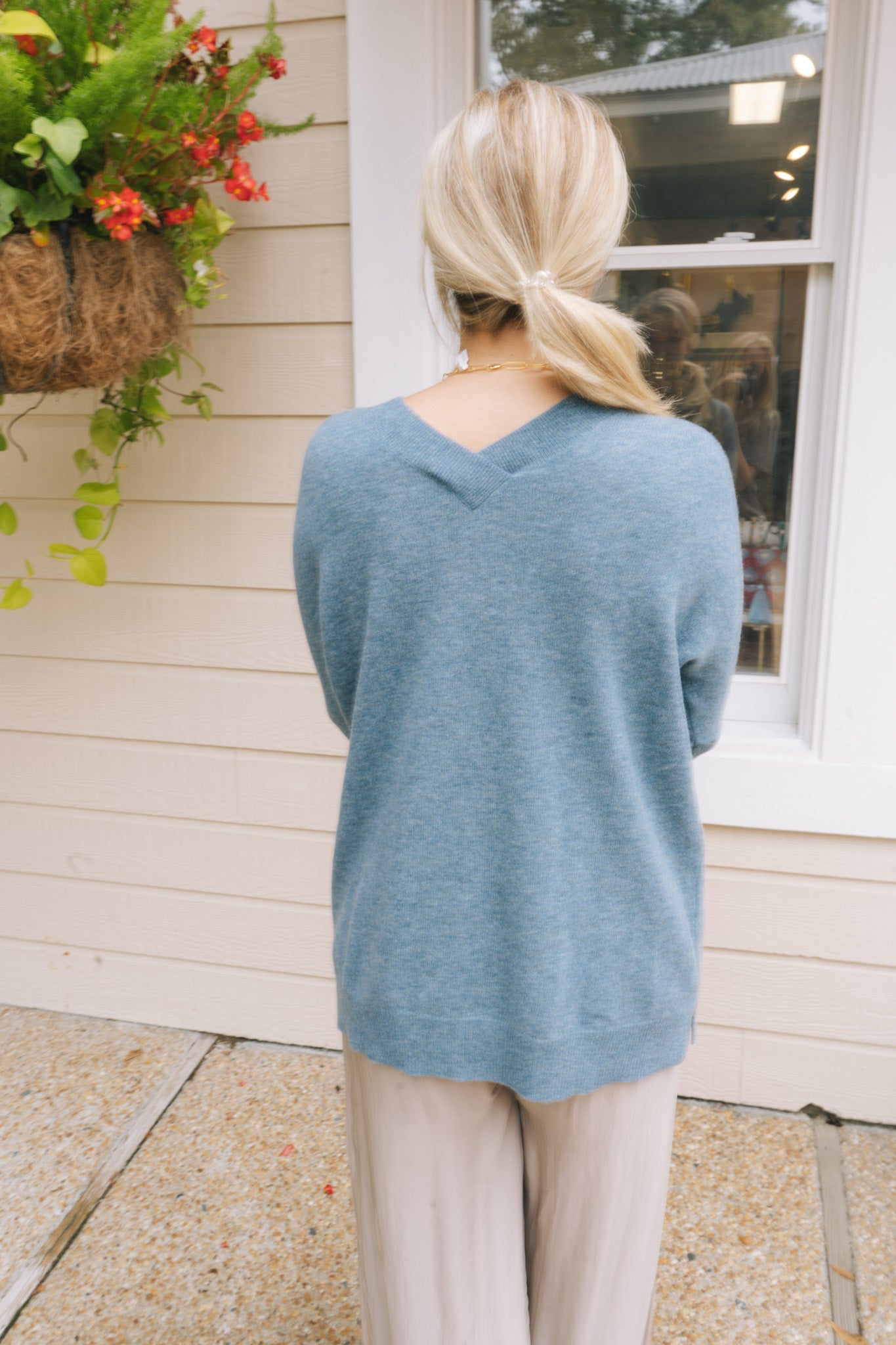 Easy V Neck- BijouSubtle Luxurysweater