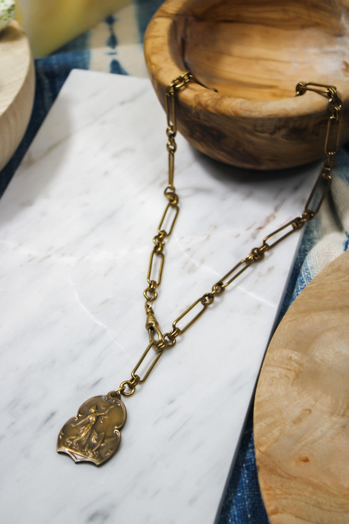 Fetes de Genval NecklacePerle du BoisNecklaces