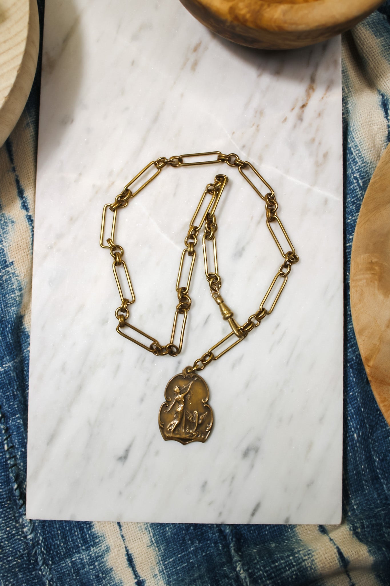 Fetes de Genval NecklacePerle du BoisNecklaces
