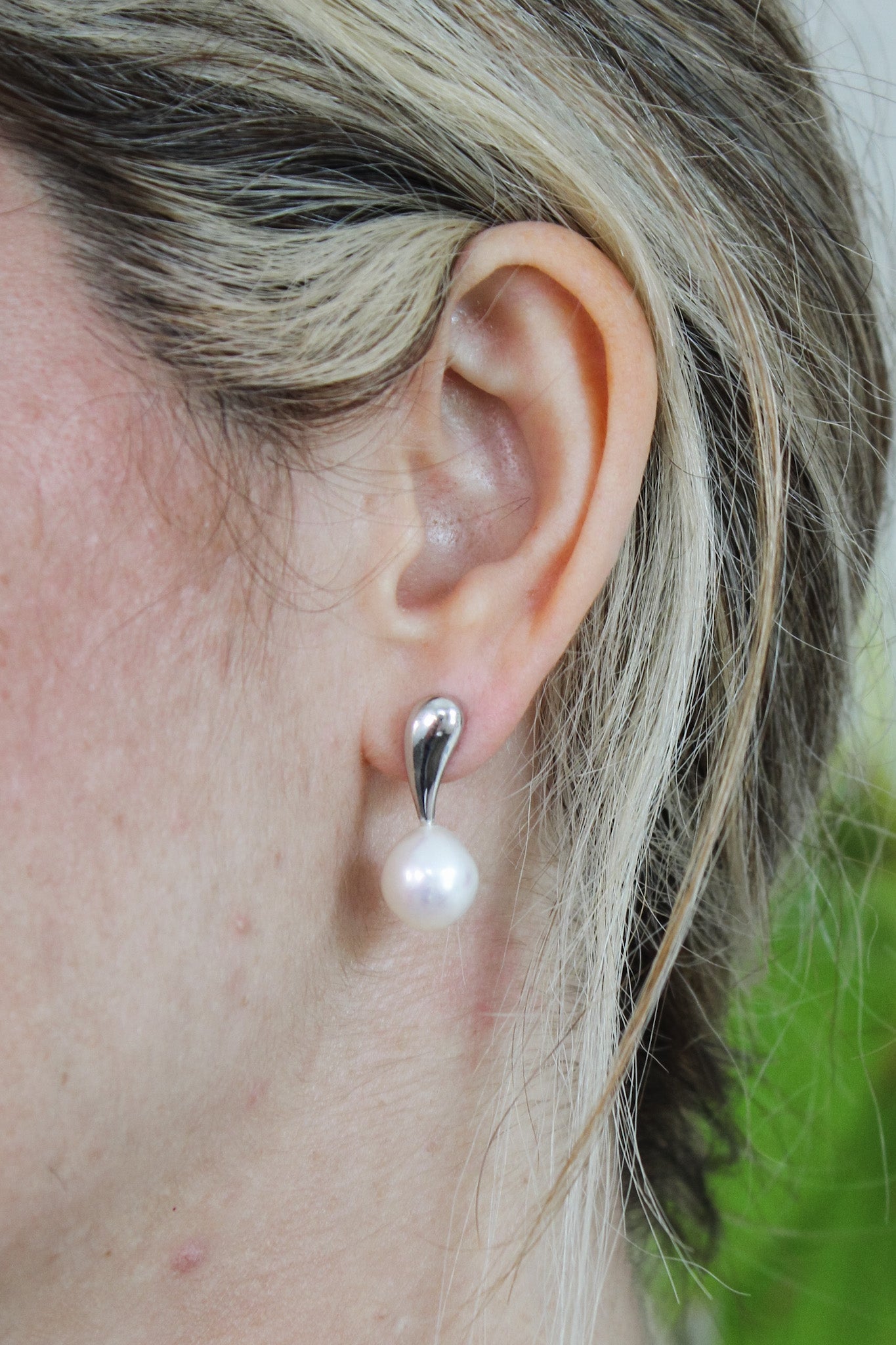 Freshwater Pearl PostsJinjaEarrings