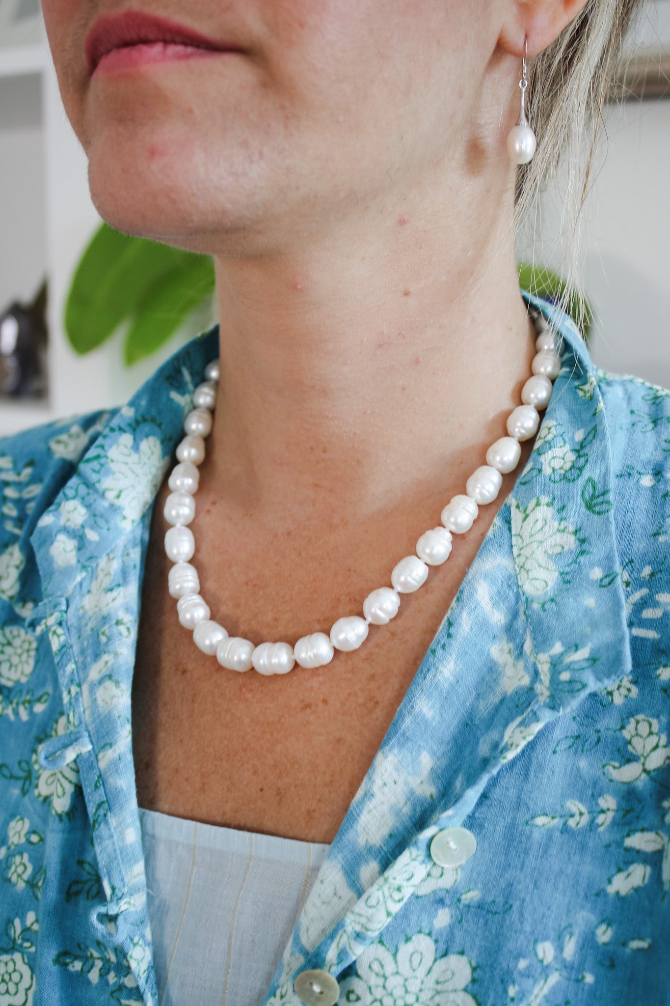 Freshwater Pearls Magnet Necklace- (2 styles)JinjaNecklaces