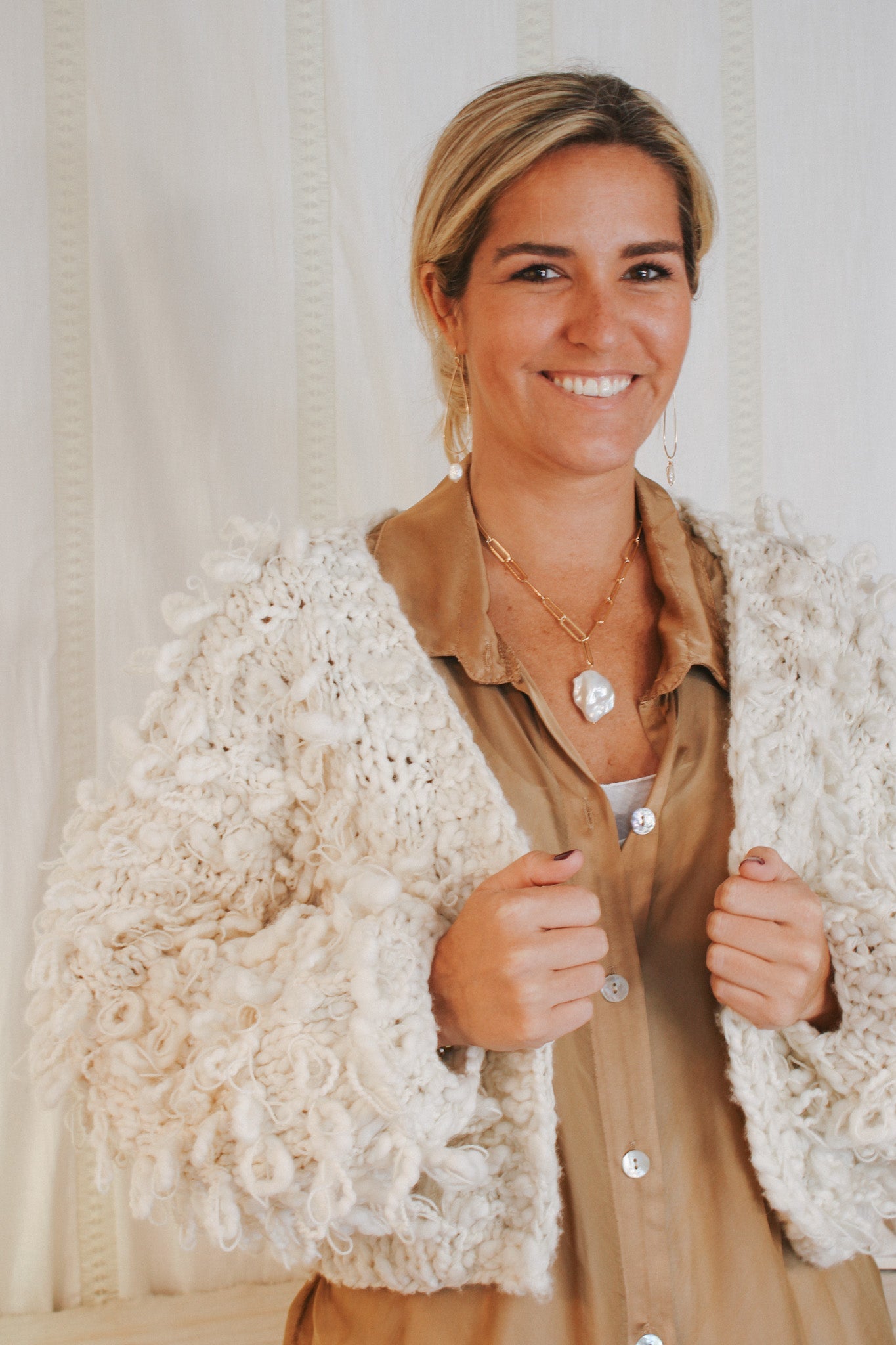 Furry Jacket- MilkKINUACoats & Jackets