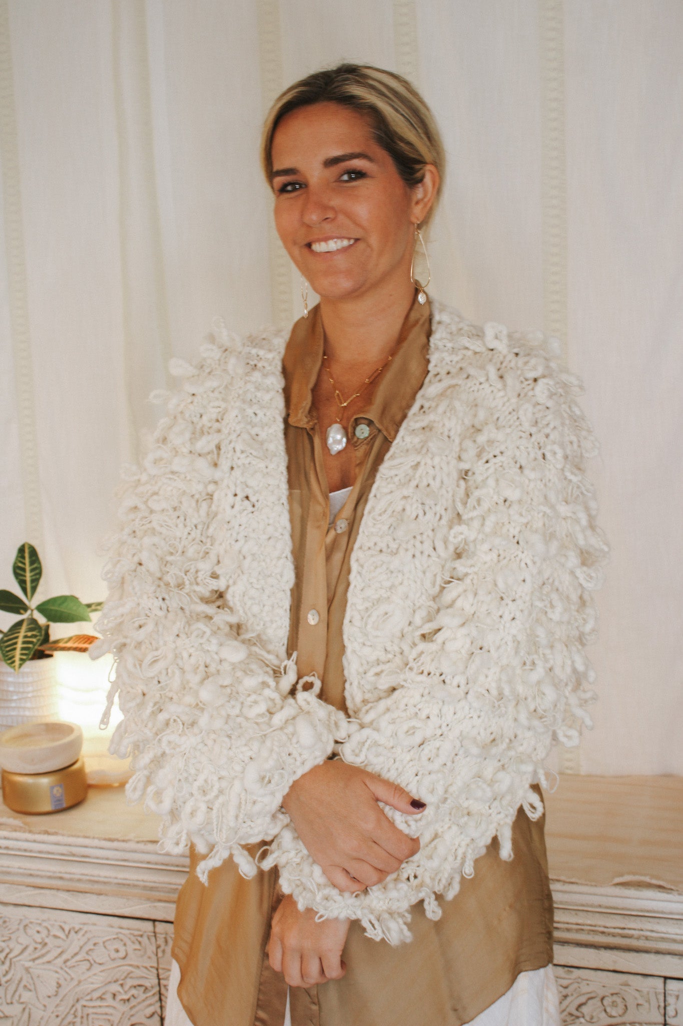 Furry Jacket- MilkKINUACoats & Jackets