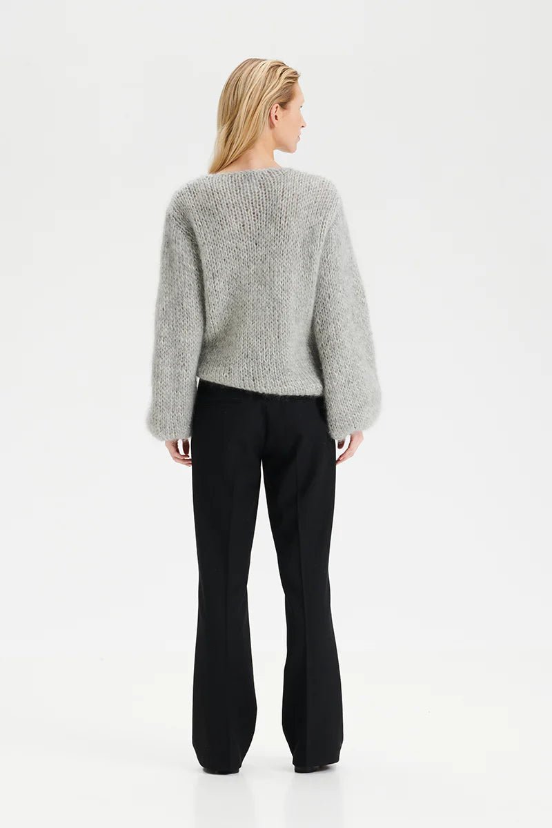 HUURRE Hand Knitted Wrap Knit- Greyhálosweater