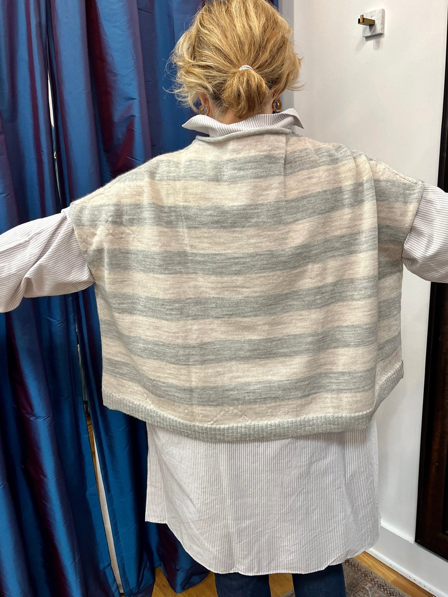 Large Sleeveless Sweater- Natural Grey StripesGallego Desportessweater