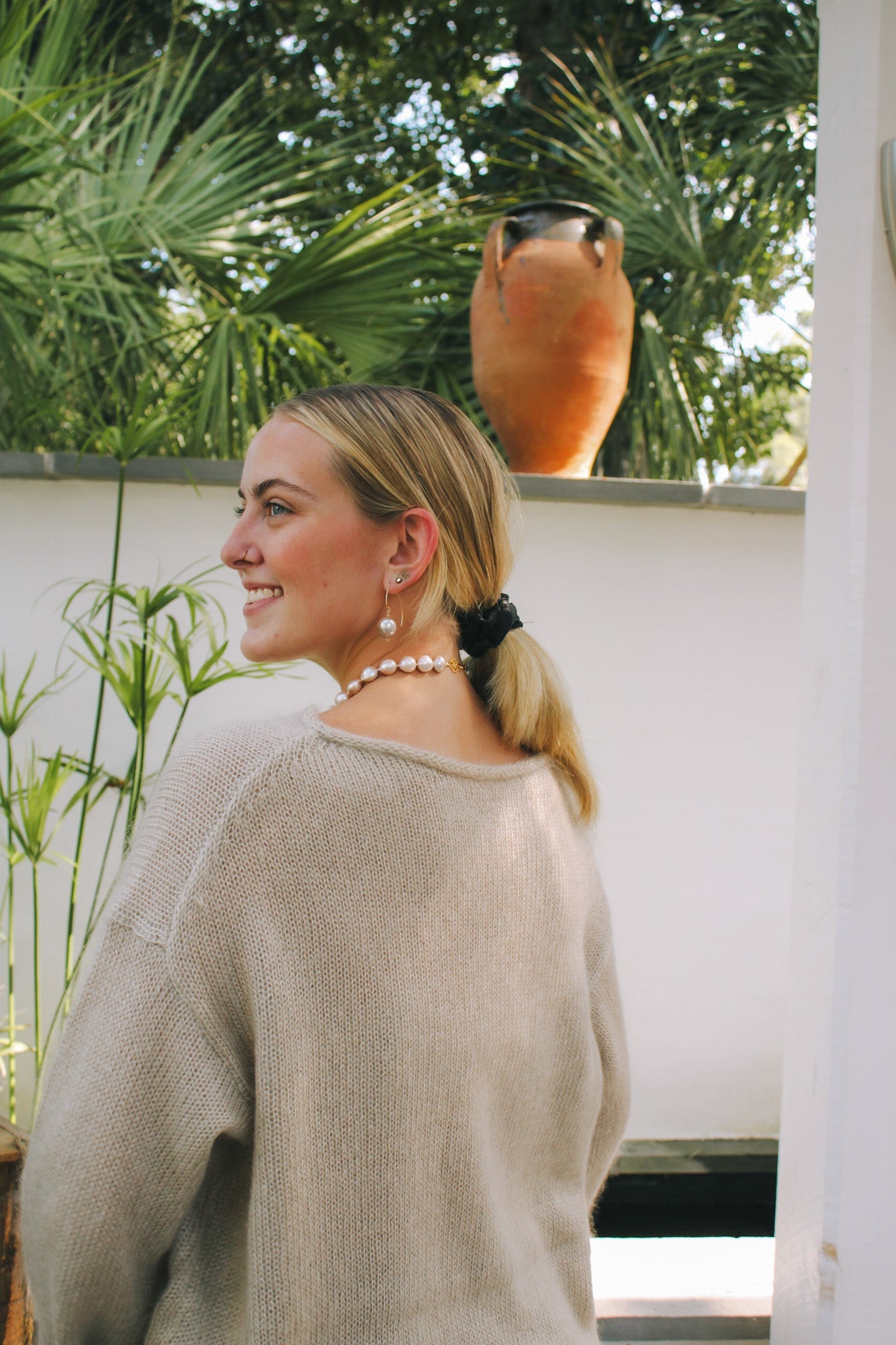 Open Neck Pull Over- BeigeCT Plagesweater