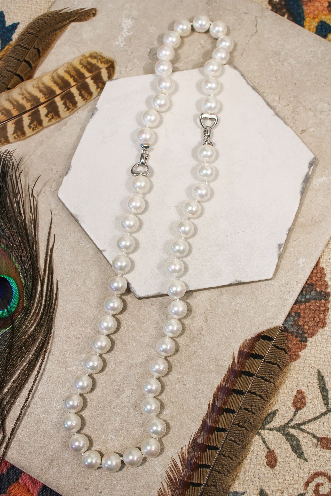 Pearl Necklace Bracelet Fresh White from Jinja Ziabird