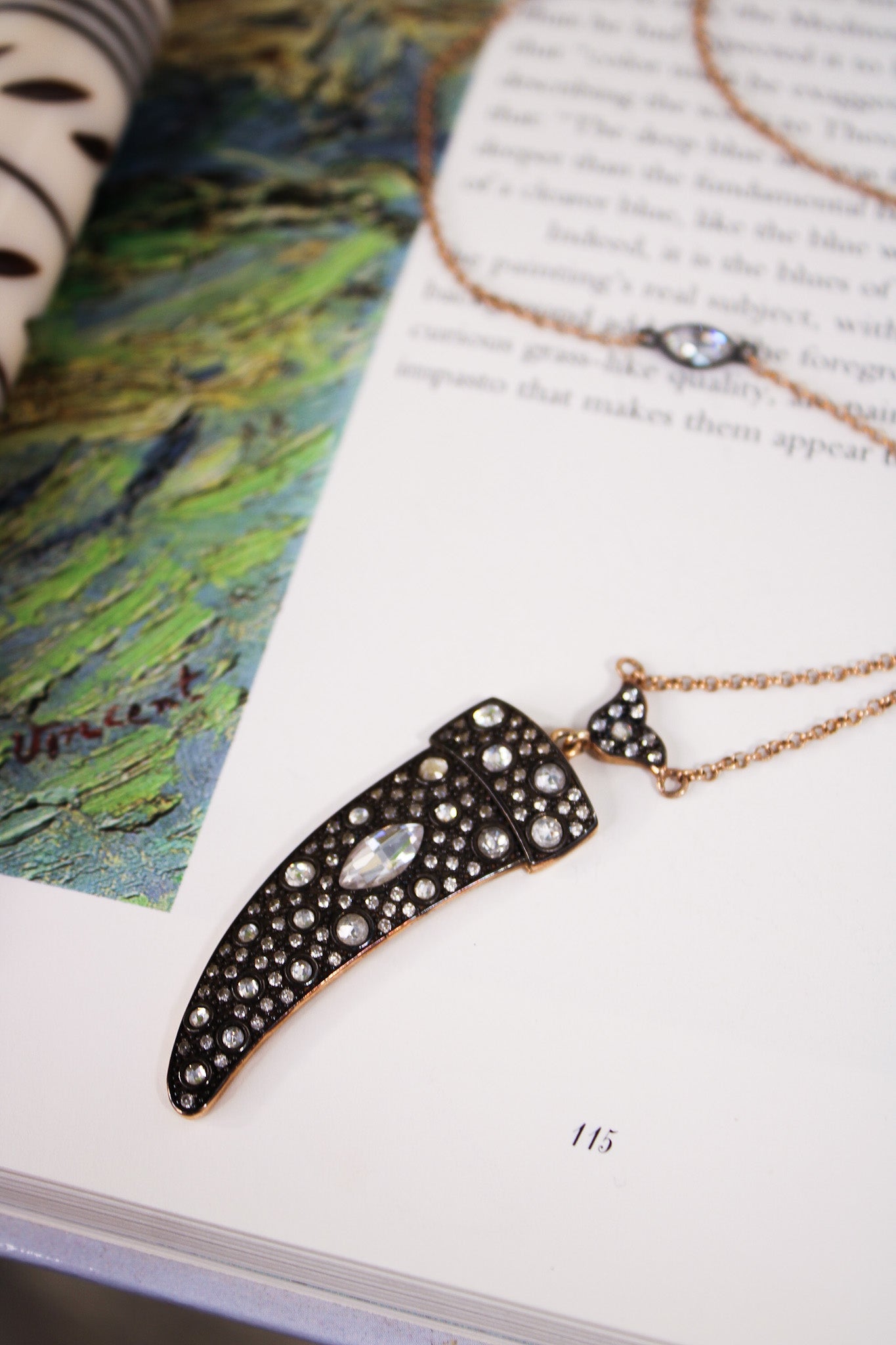 Zircon Embedded Horn NecklaceRare FindsEarrings