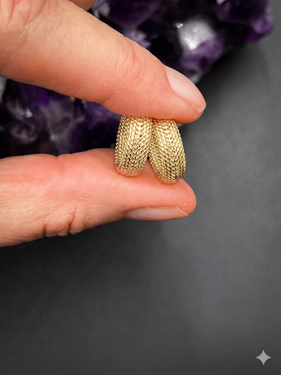 10K Gold Basket Weave Hoop – MiniSouthern Jewelry AssociatesEARRINGS
