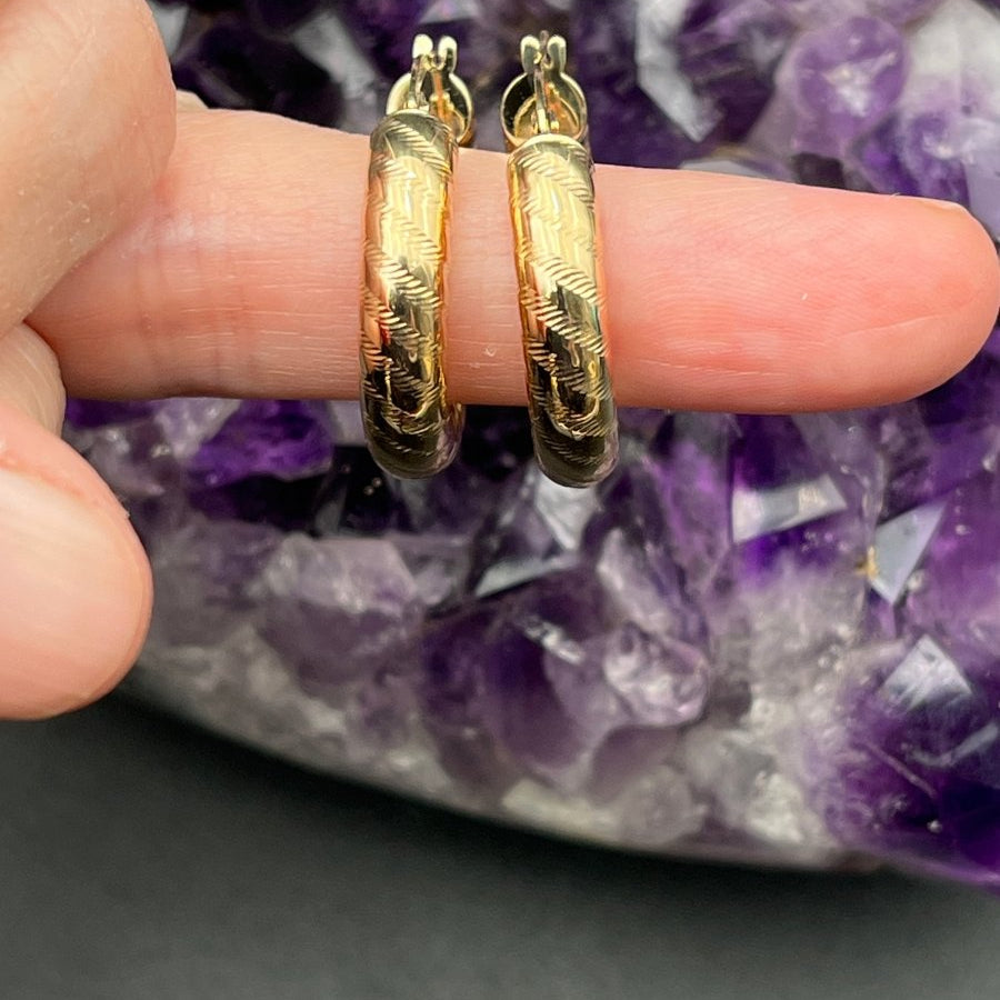 10K Gold Textured Hoop EarringsSouthern Jewelry AssociatesEARRINGS