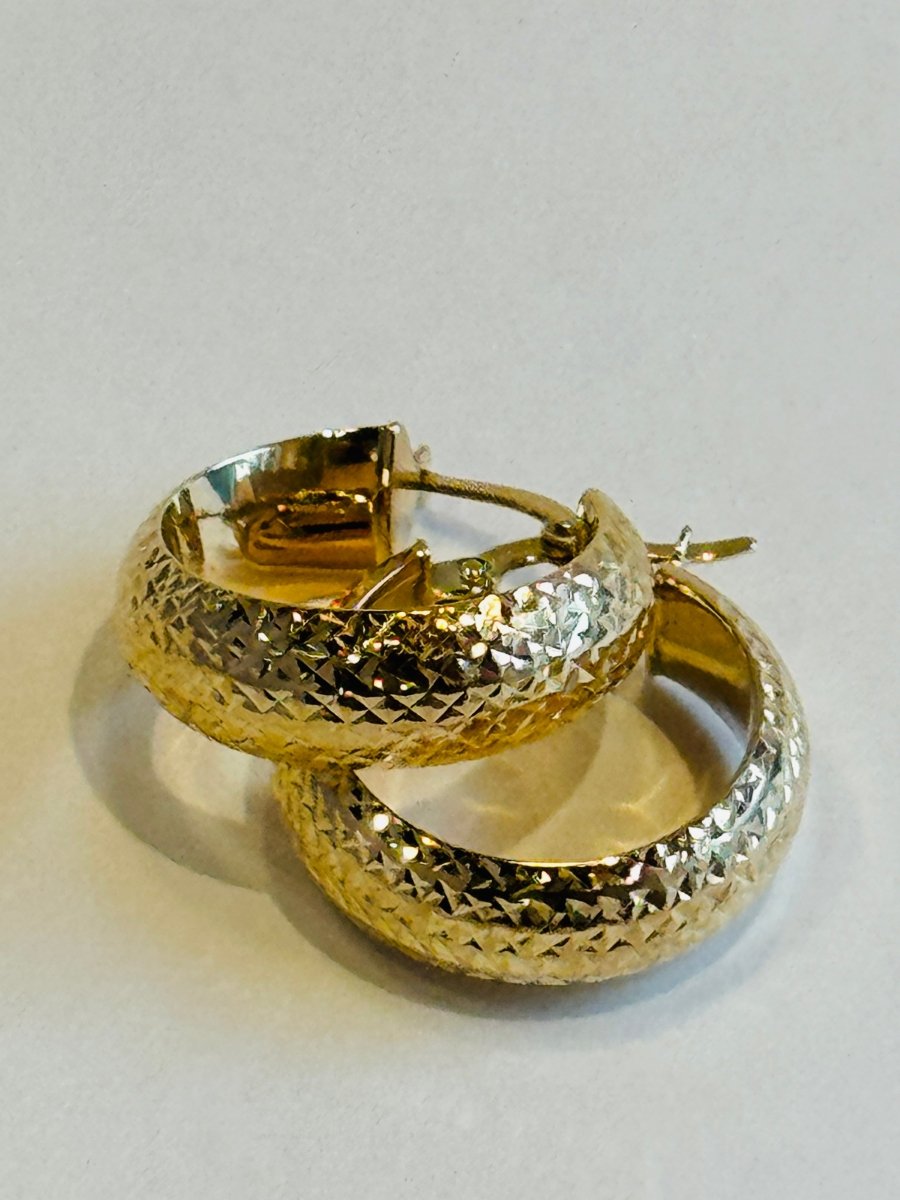 10K Textured Gold Hoop EarringsZPL - Fine LineEARRINGS