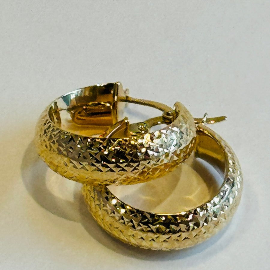 10K Textured Gold Hoop EarringsZPL - Fine LineEARRINGS