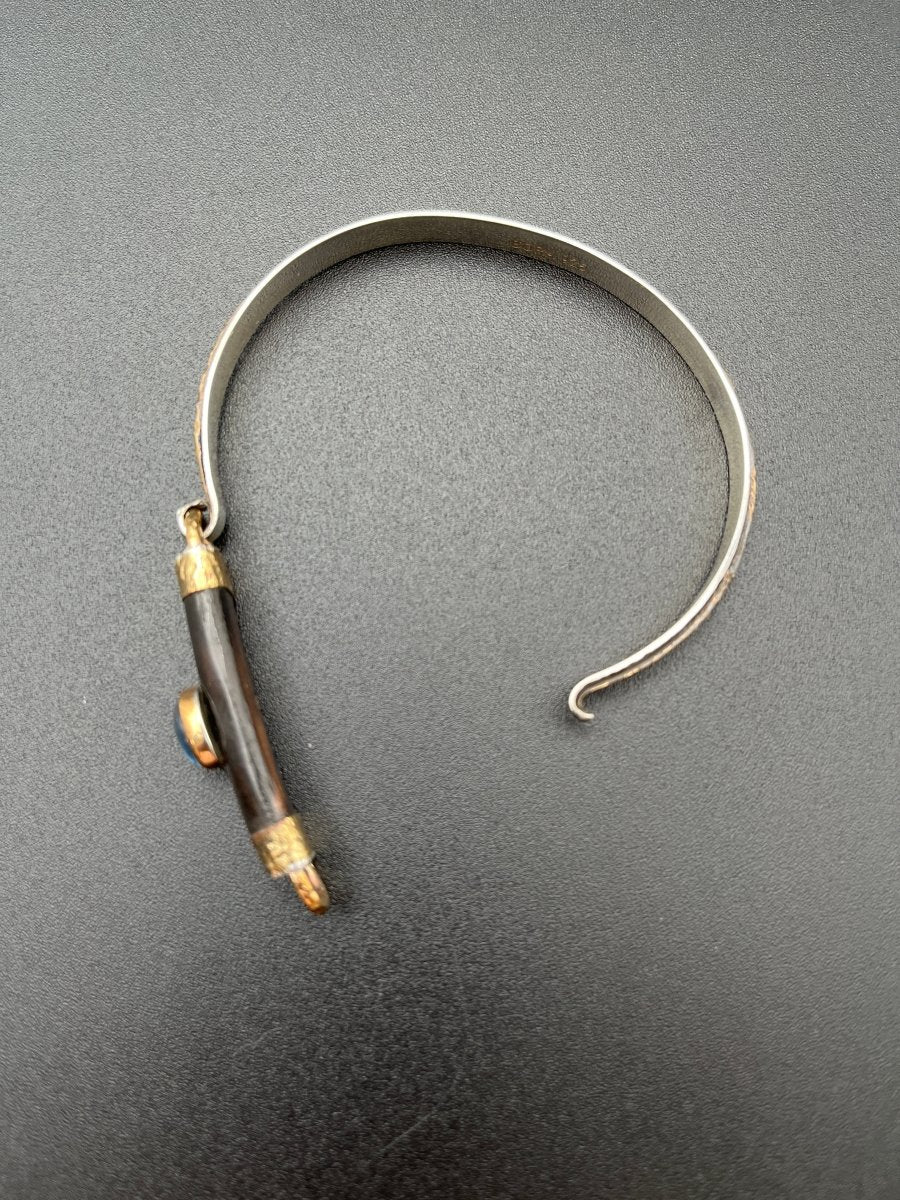 African Wood and Kyanite BraceletBORABRACELET
