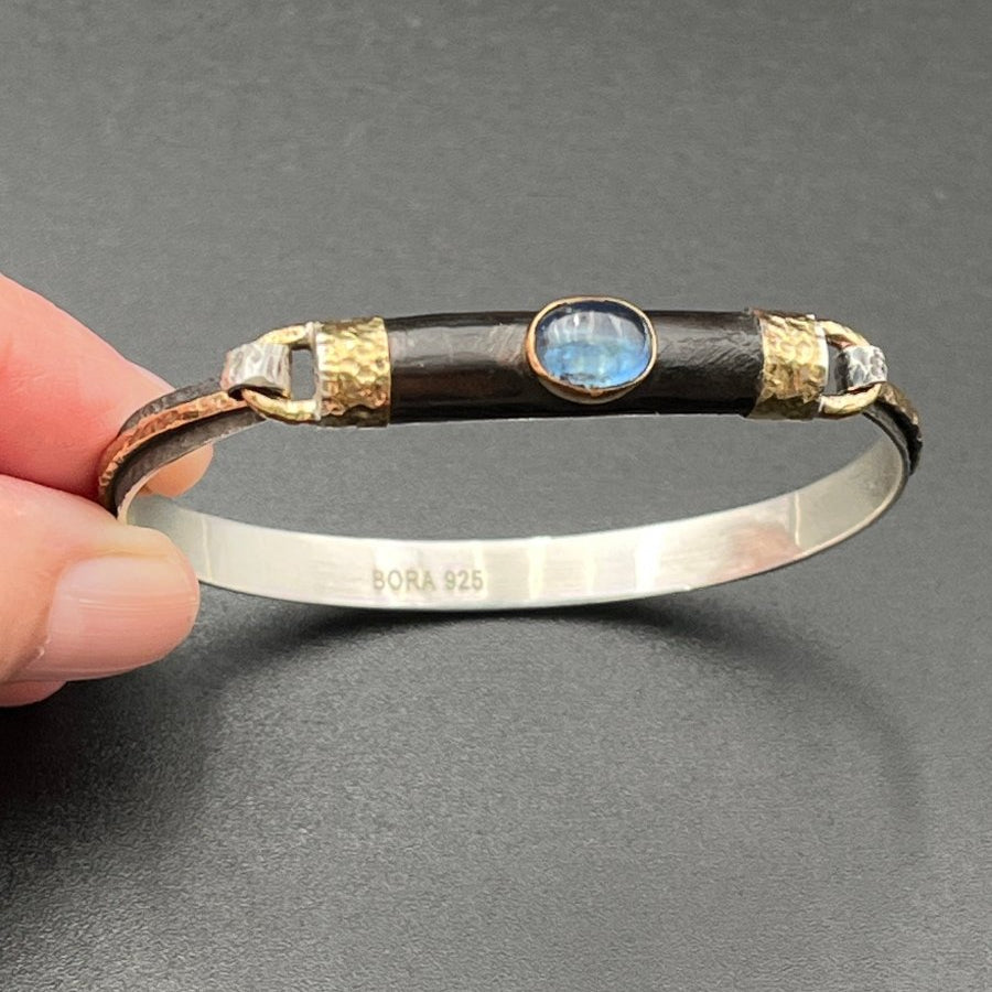 African Wood and Kyanite BraceletBORABRACELET