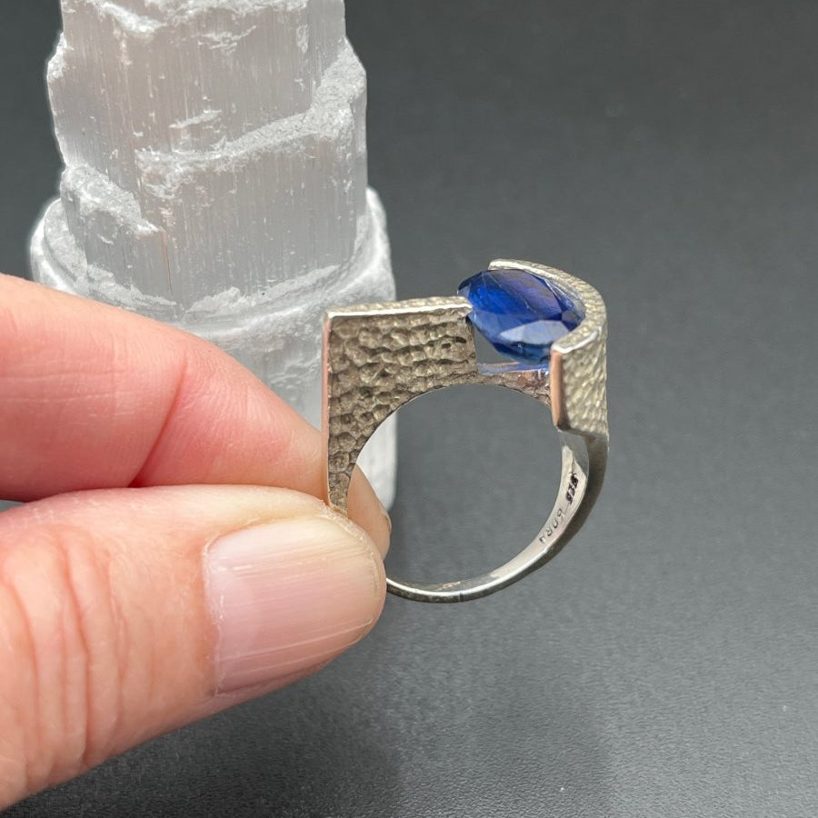 Blue Kyanite in Textured Silver RingBORARINGS