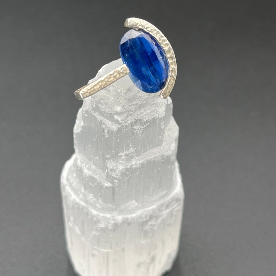 Blue Kyanite in Textured Silver RingBORARINGS