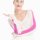 Cashmere V - Neck Sweater – Off - White with Barbie Pink StripeSTUDIO CASHMERE8SWEATER