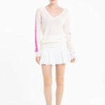 Cashmere V - Neck Sweater – Off - White with Barbie Pink StripeSTUDIO CASHMERE8SWEATER