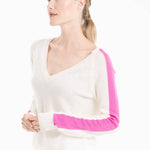 Cashmere V - Neck Sweater – Off - White with Barbie Pink StripeSTUDIO CASHMERE8SWEATER