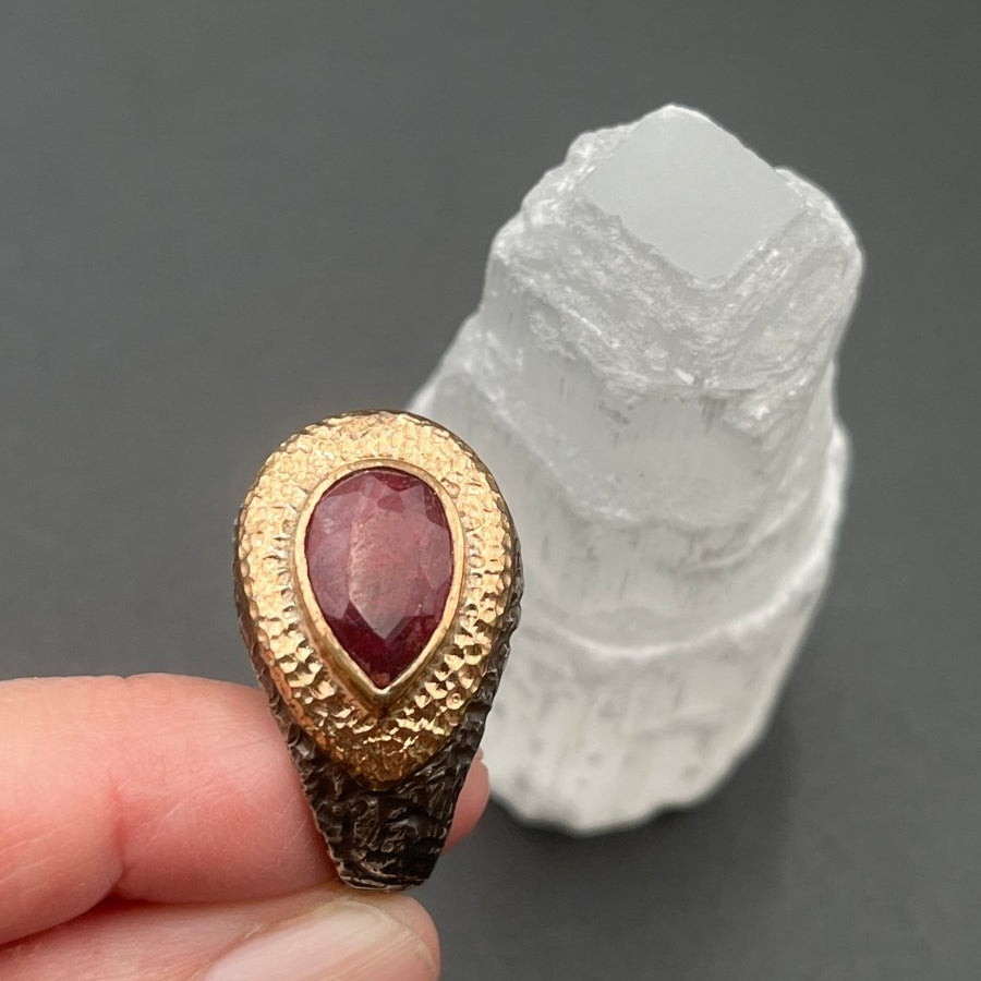 Indian Ruby RingBORARINGS