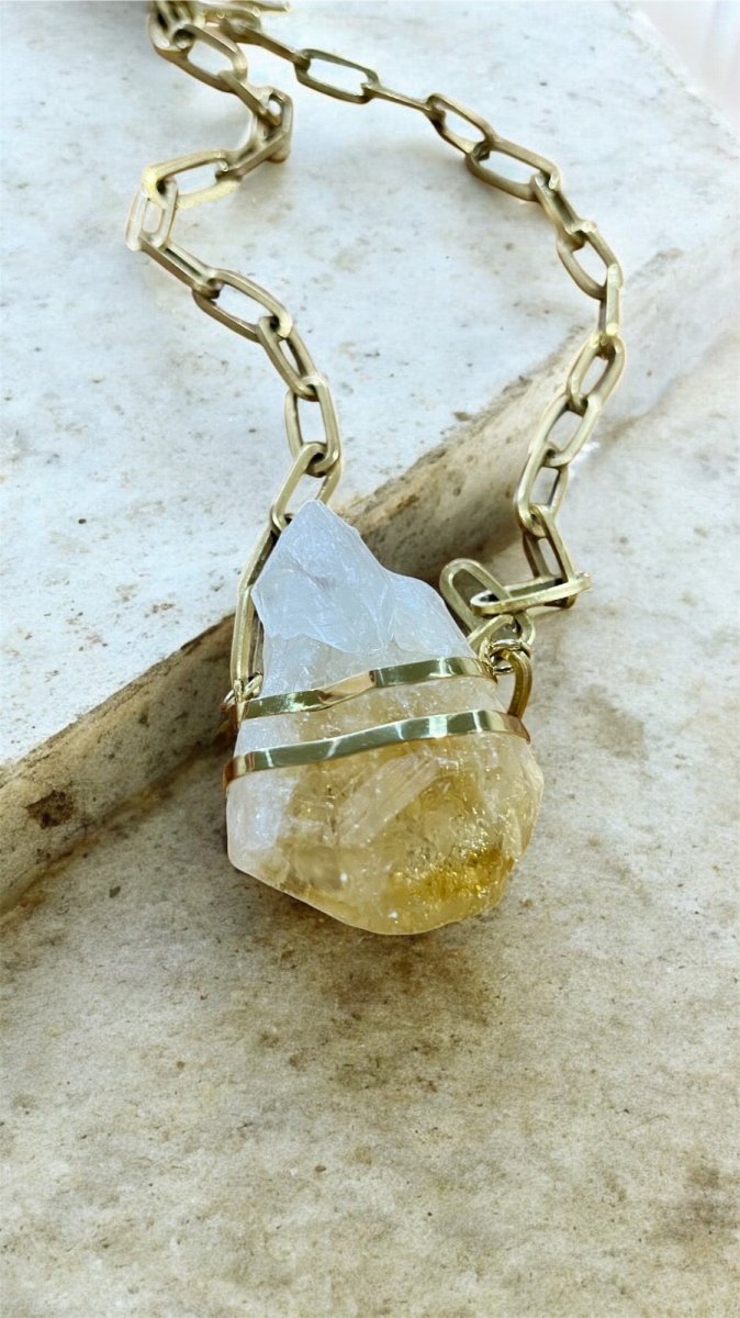Large Citrine in BronzeMolaNECKLACES