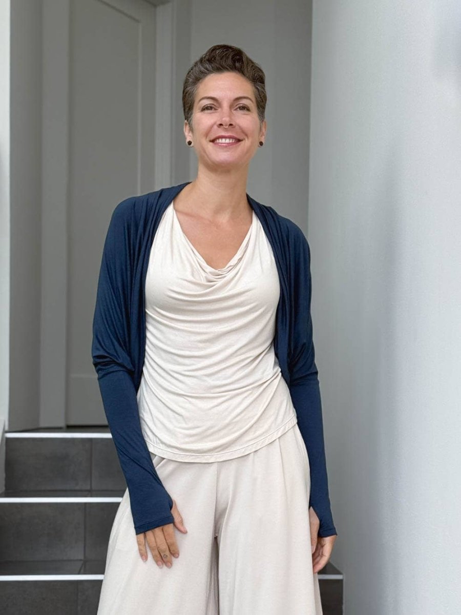 Loose Shrug: Navy / O/SCARAUCCIcardigan