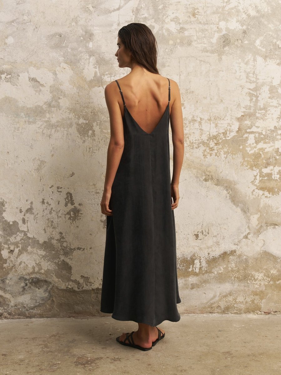 Lucid Flow Maxi Dress - BlackThe HandloomDress