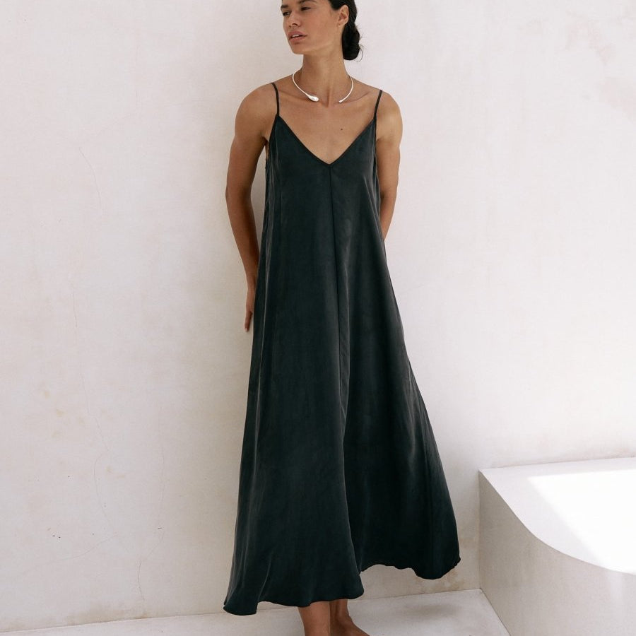 Lucid Flow Maxi Dress - BlackThe HandloomDress