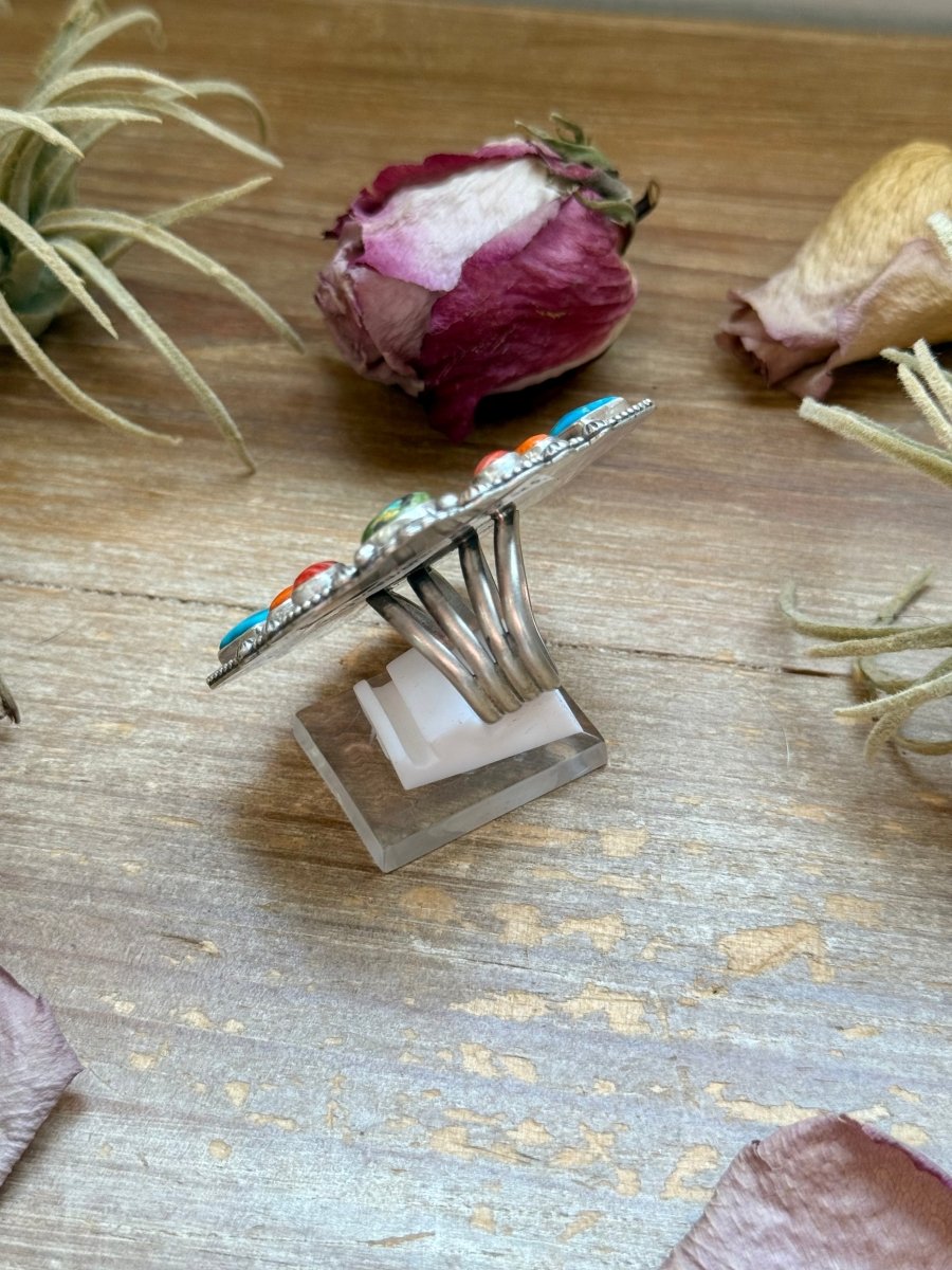 Mosaic Cluster Ring – Sonoran Mountain, Blue Ridge Turquoise & Spiny Oyster – Size 9 – Artist Shay PfeifferThe Bijoux FAB Jewelryring