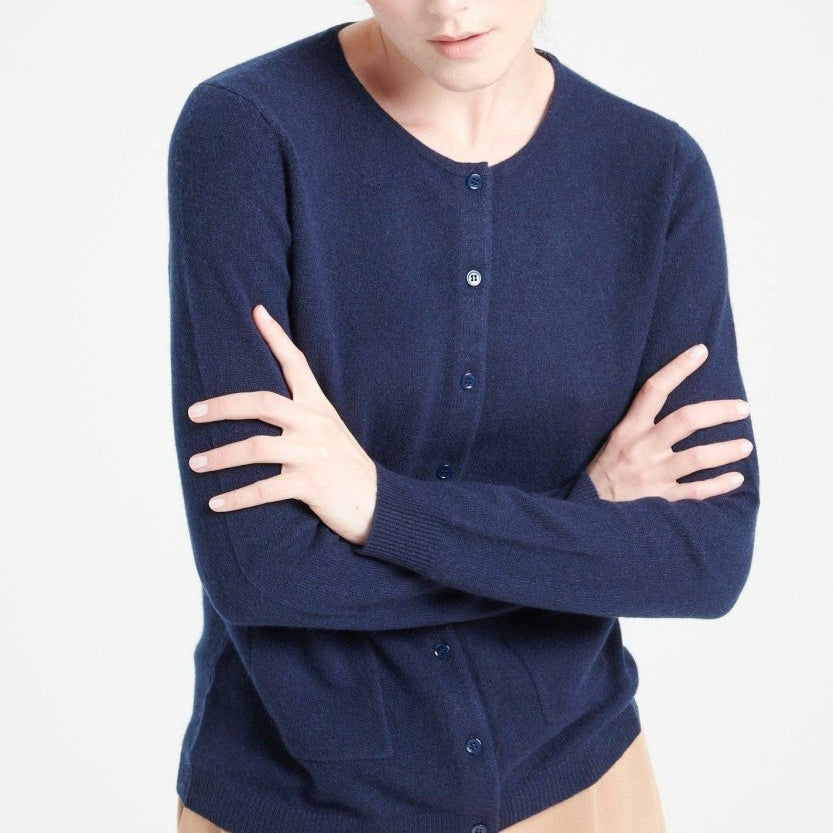 Navy Cashmere CardiganSTUDIO CASHMERE8SWEATER
