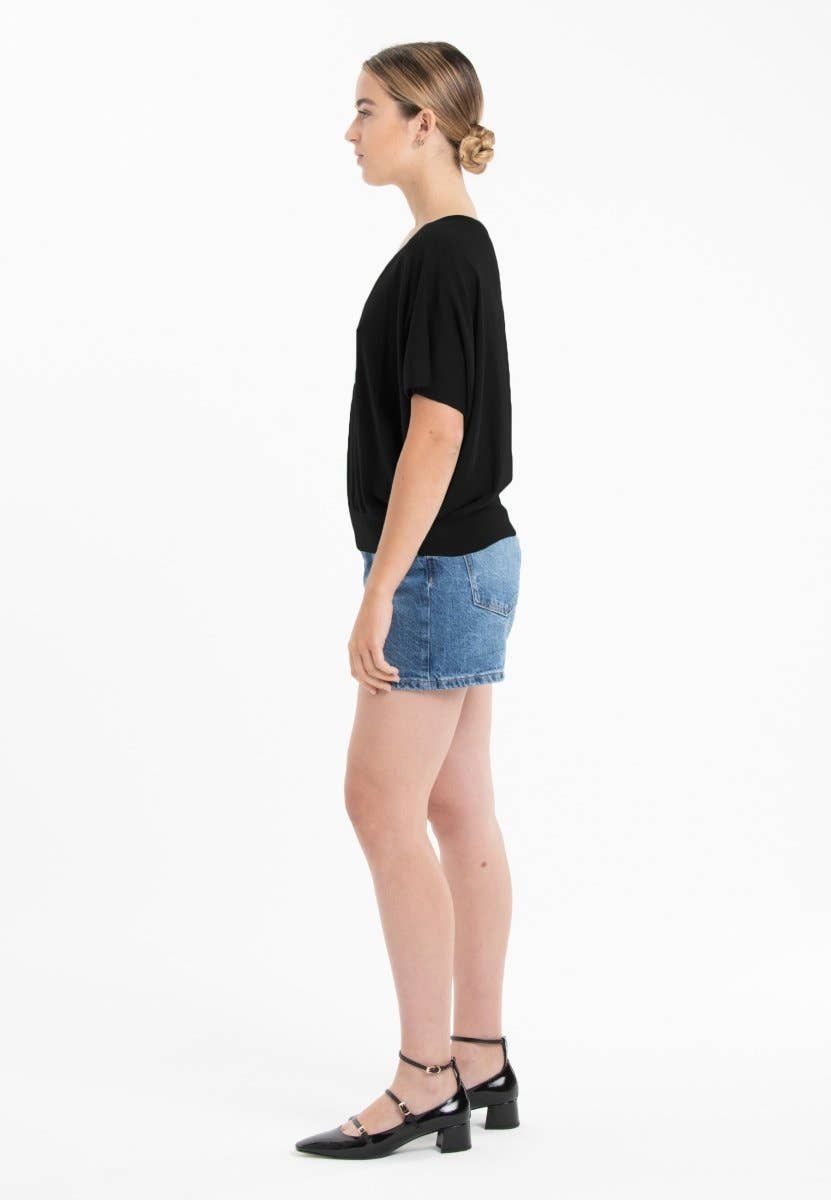 Oversized V - neck sweater in ultrafine cashmere - BlackSTUDIO CASHMERE8SWEATER