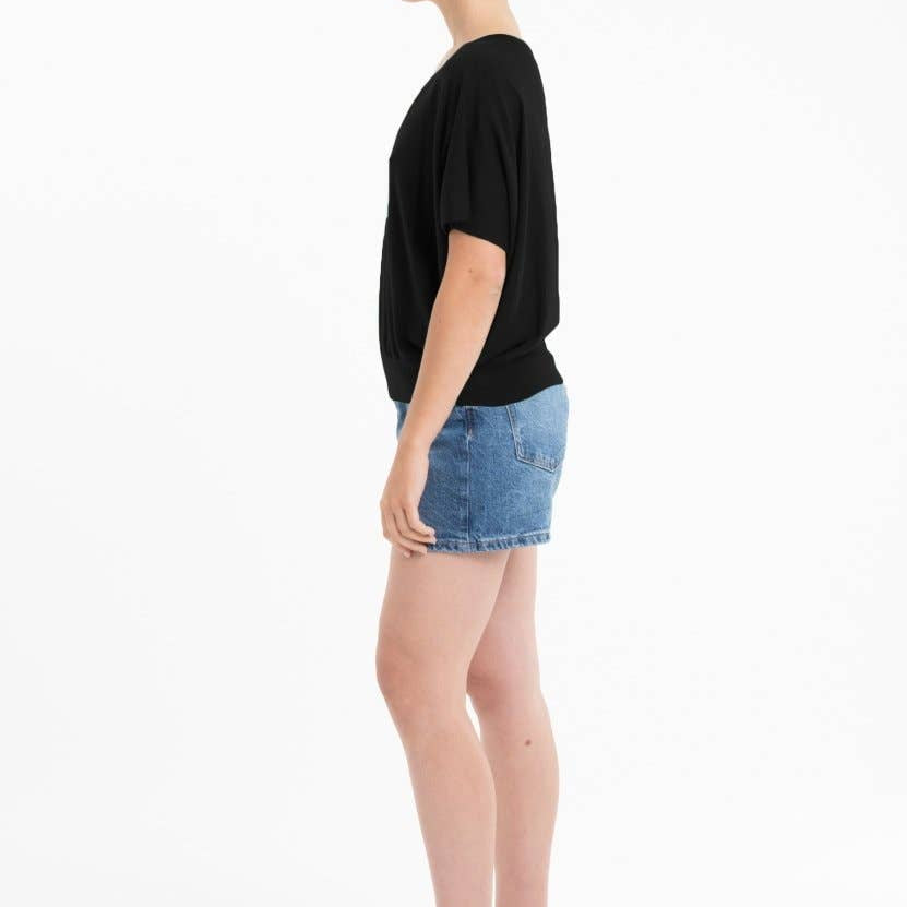 Oversized V - neck sweater in ultrafine cashmere - BlackSTUDIO CASHMERE8SWEATER