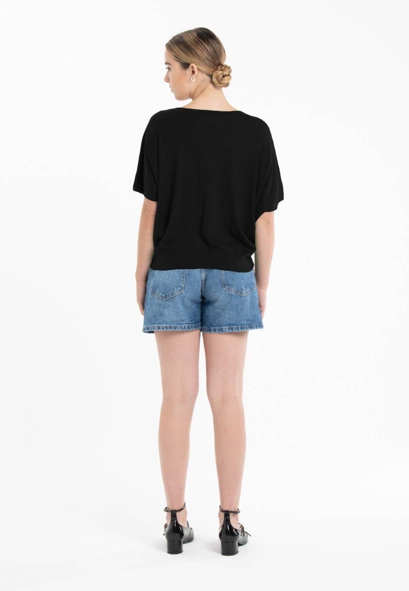 Oversized V - neck sweater in ultrafine cashmere - BlackSTUDIO CASHMERE8SWEATER