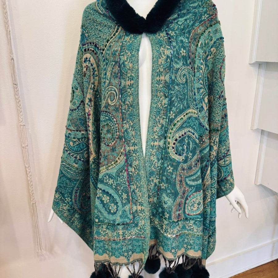 Pom Pom Poncho 12ZiabirdTOPS