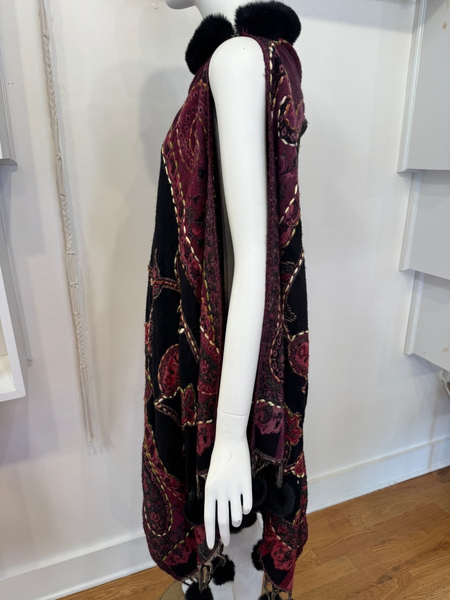 Pom Pom Poncho 14ZiabirdTOPS