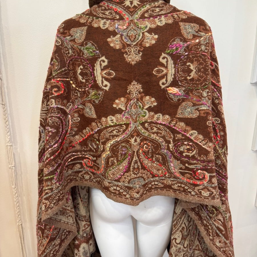 Pom Pom Poncho 15ZiabirdTOPS