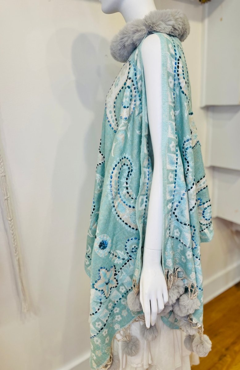 Pom Pom Poncho 1ZiabirdTOPS