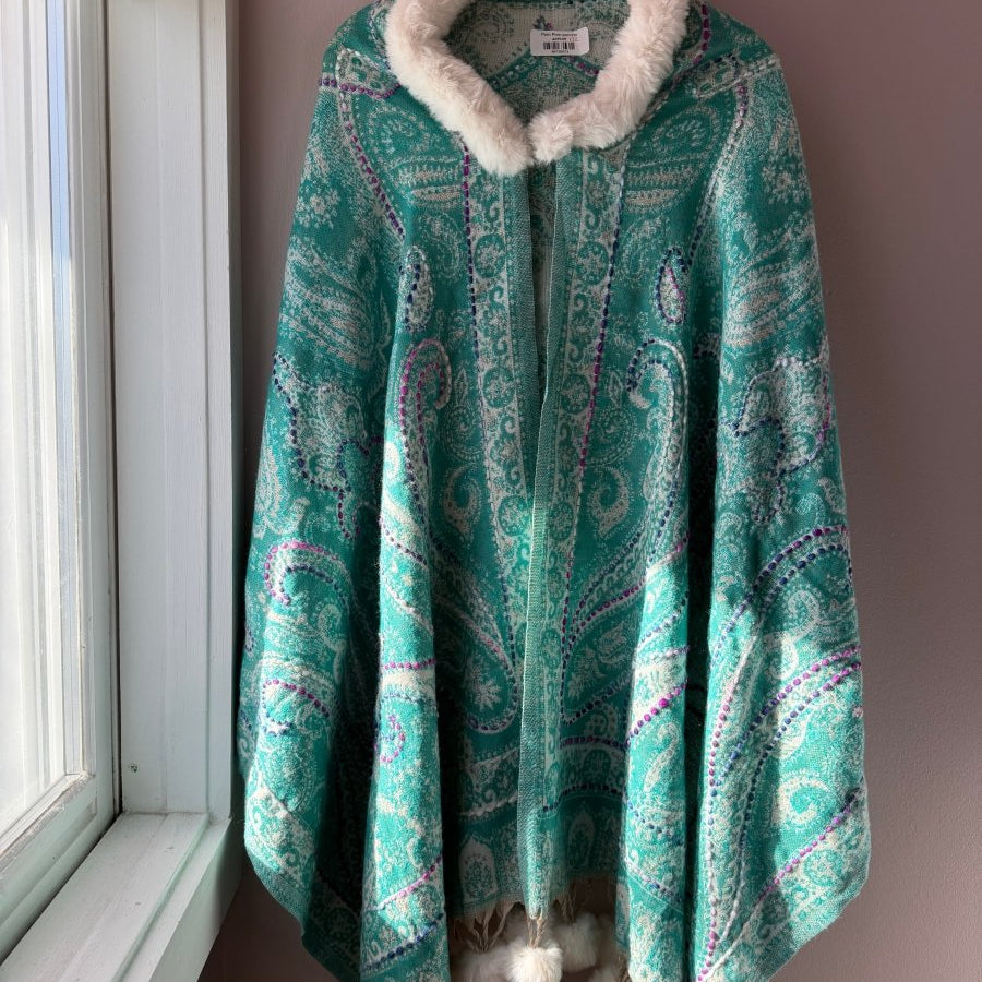 Pom Pom Poncho (2)ZiabirdTOPS