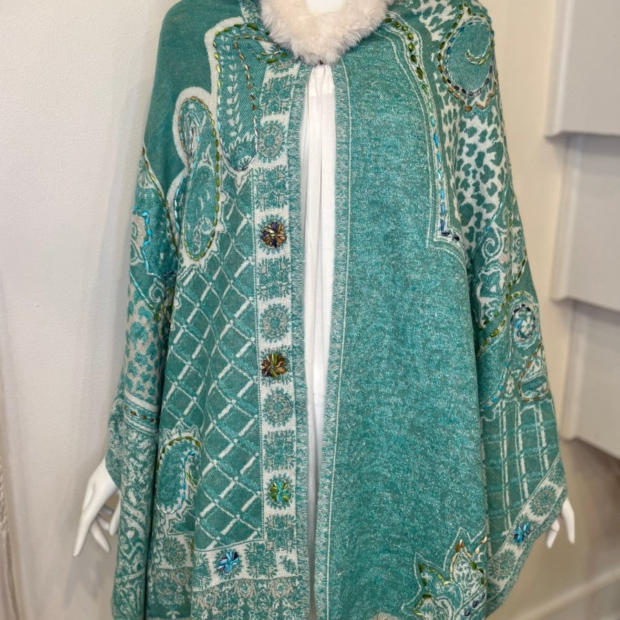 Pom Pom Poncho 2ZiabirdTOPS