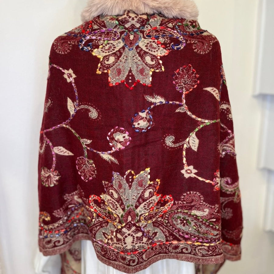 Pom Pom Poncho 4ZiabirdTOPS