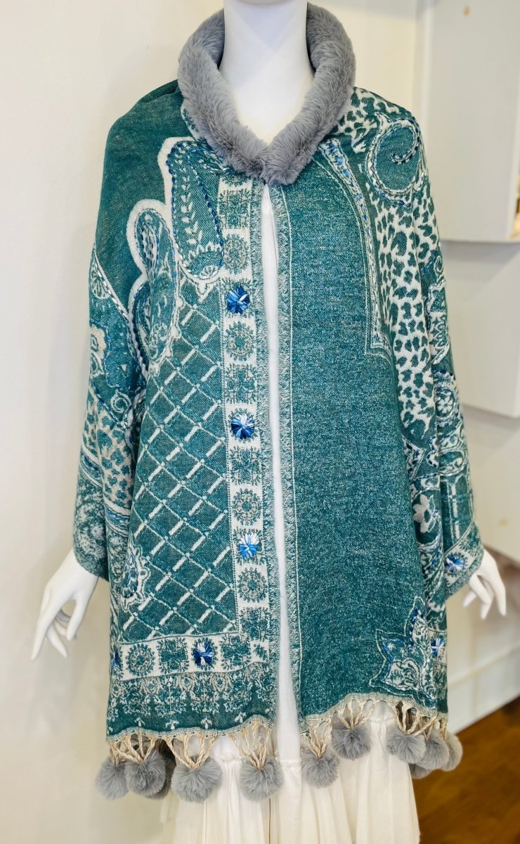 Pom Pom Poncho 5ZiabirdTOPS